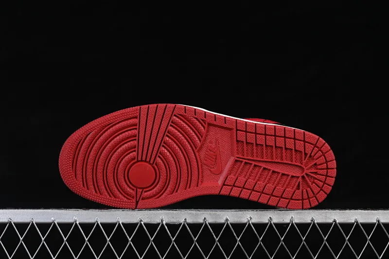 All categories Air Jordan Jordan series basketball shoes Air Jordan 1 Low Air Jordan 1 Low "Black And Red" AJ1 Joe 1 black and red low-top basketball shoes DC0774-061